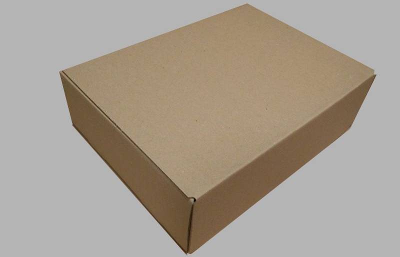 Krabice-na-cukroví-1-díl.-350x265x98mm-hnědá-1